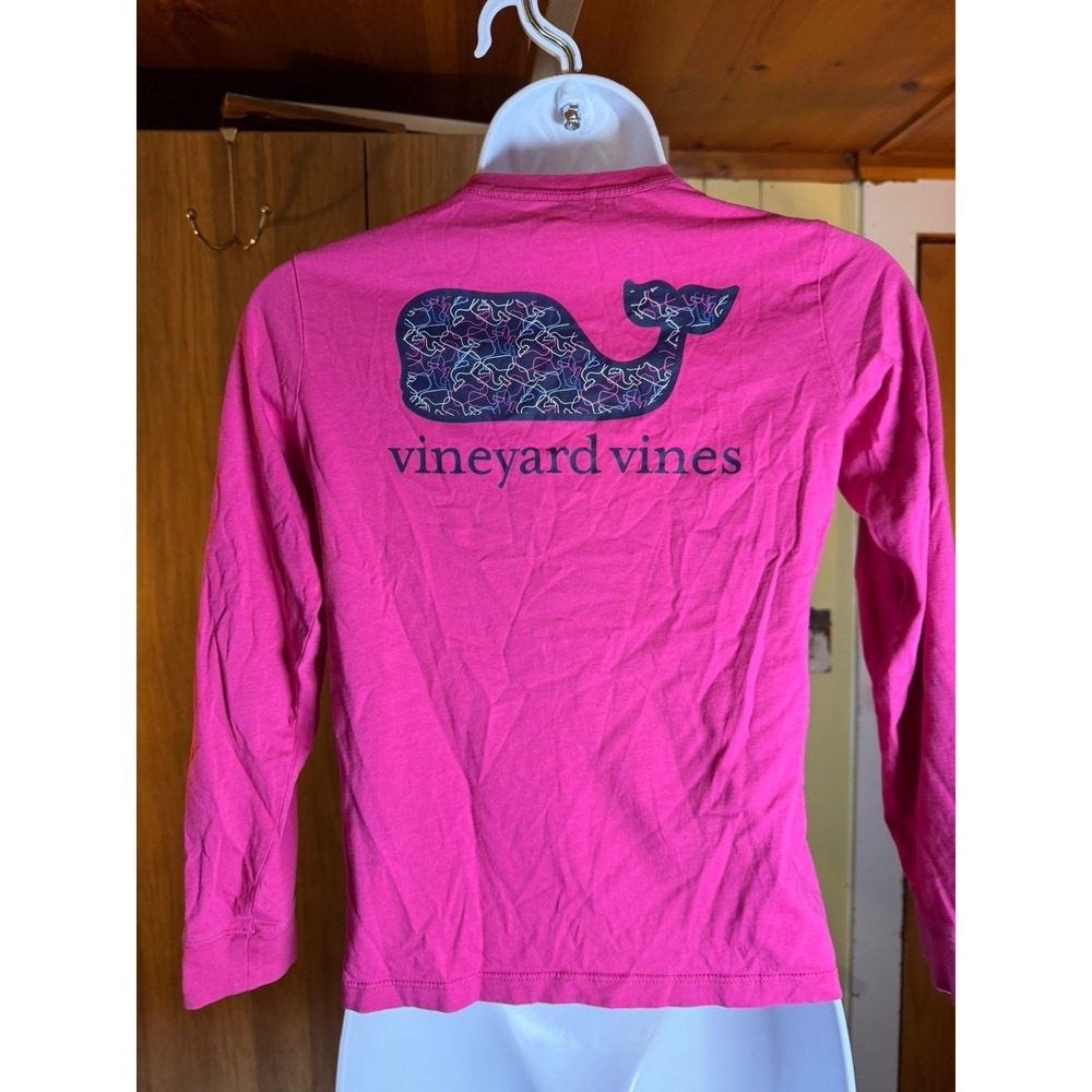 560. Vineyard Vines Kids Pink Long Sleeve Whale Pocket Graphic T-Shirt Size 7